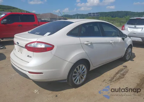 2017 Ford Fiesta Titanium из США, поврежденный, VIN 3FADP4CJ1HM129677
